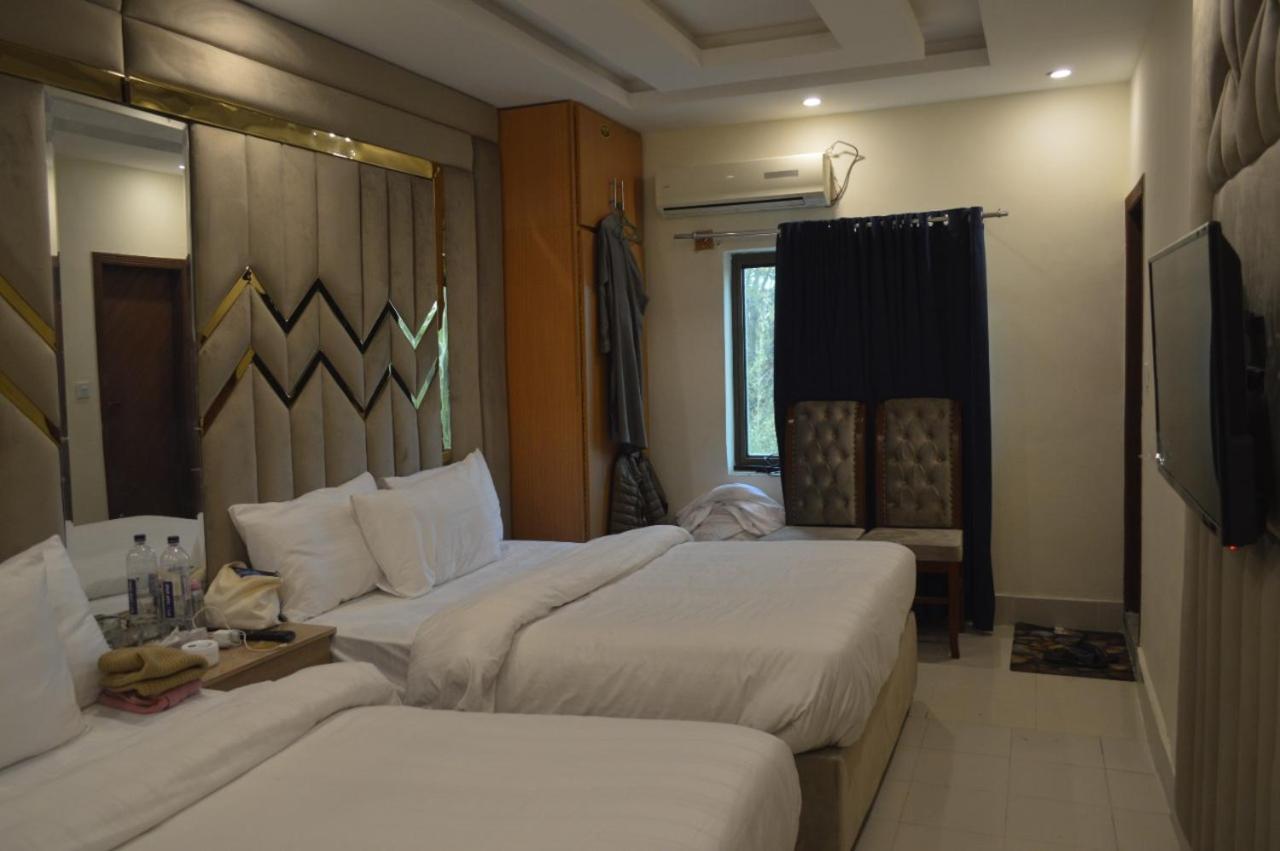 Rose Valet Guest House 이슬라마바드 외부 사진